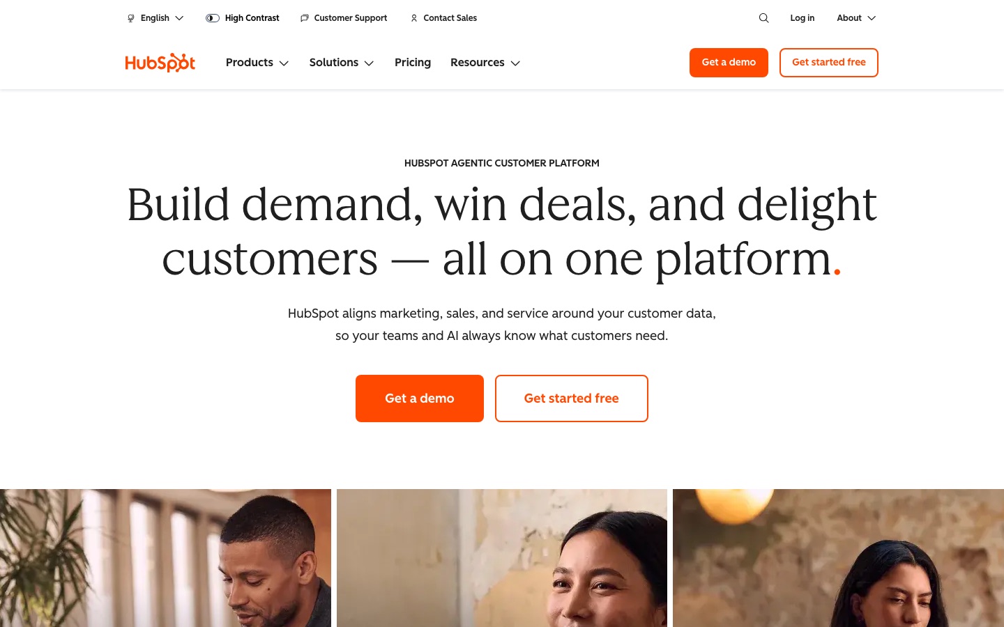 Главная страница сайта HubSpot